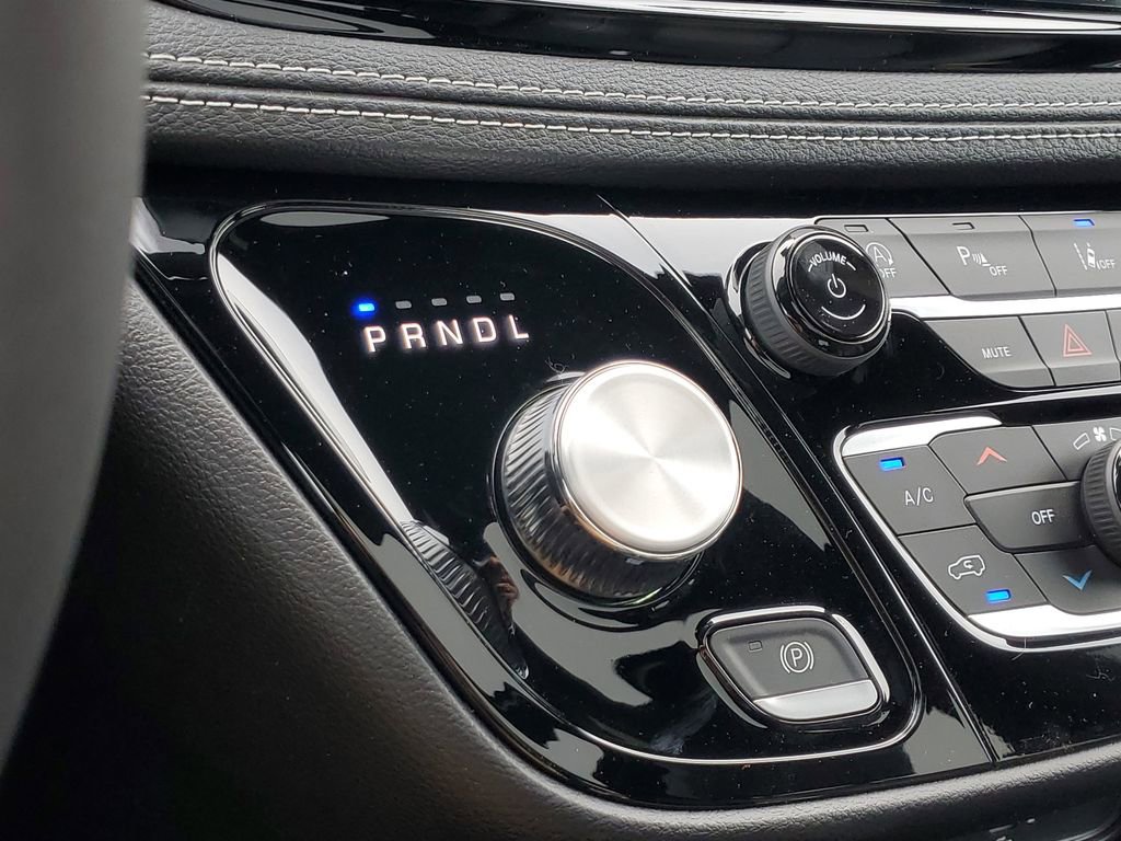 New 2027 Chrysler Pacifica Select FWD image 35