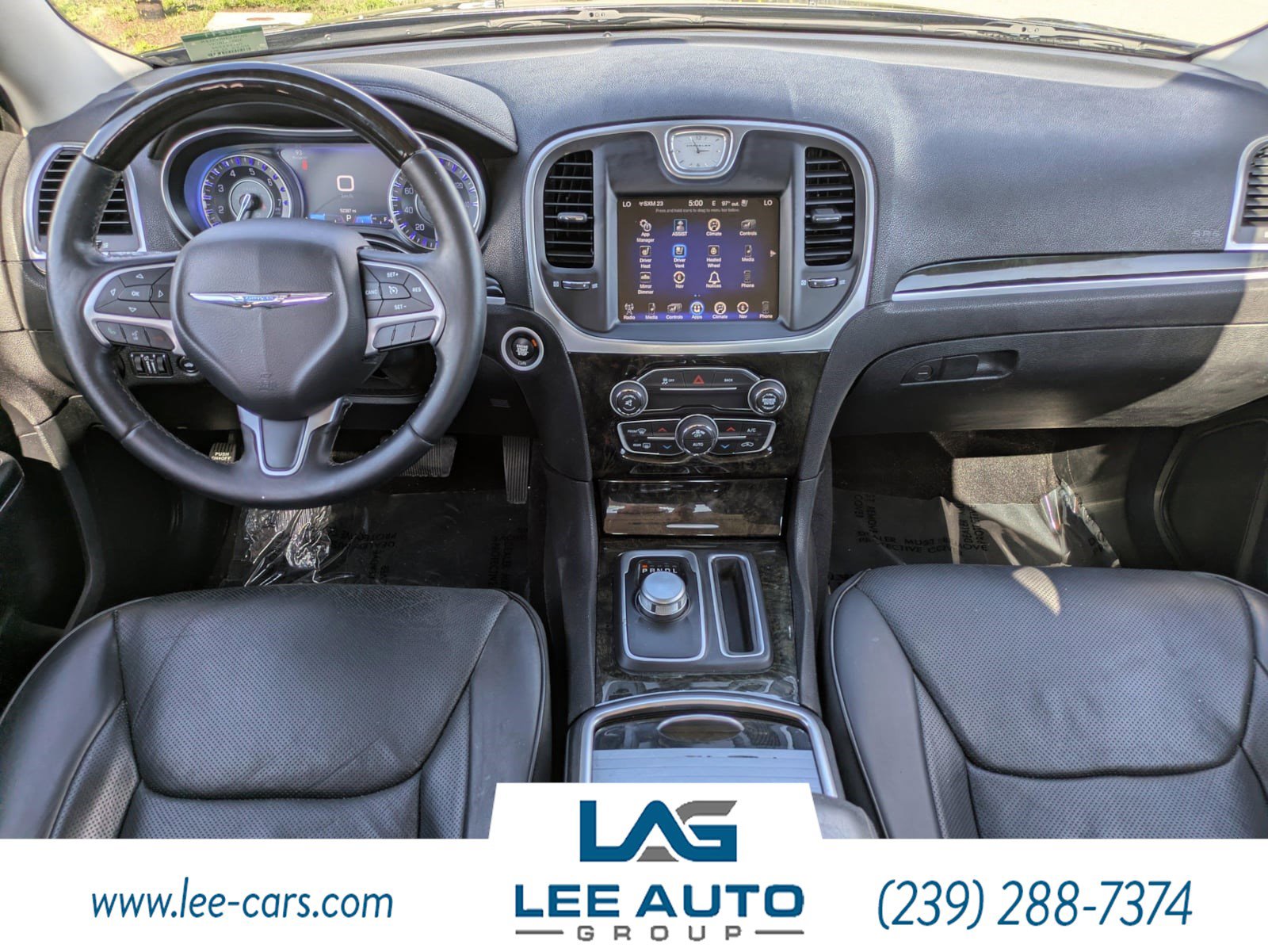 Used 2016 Chrysler 300 C RWD image 12