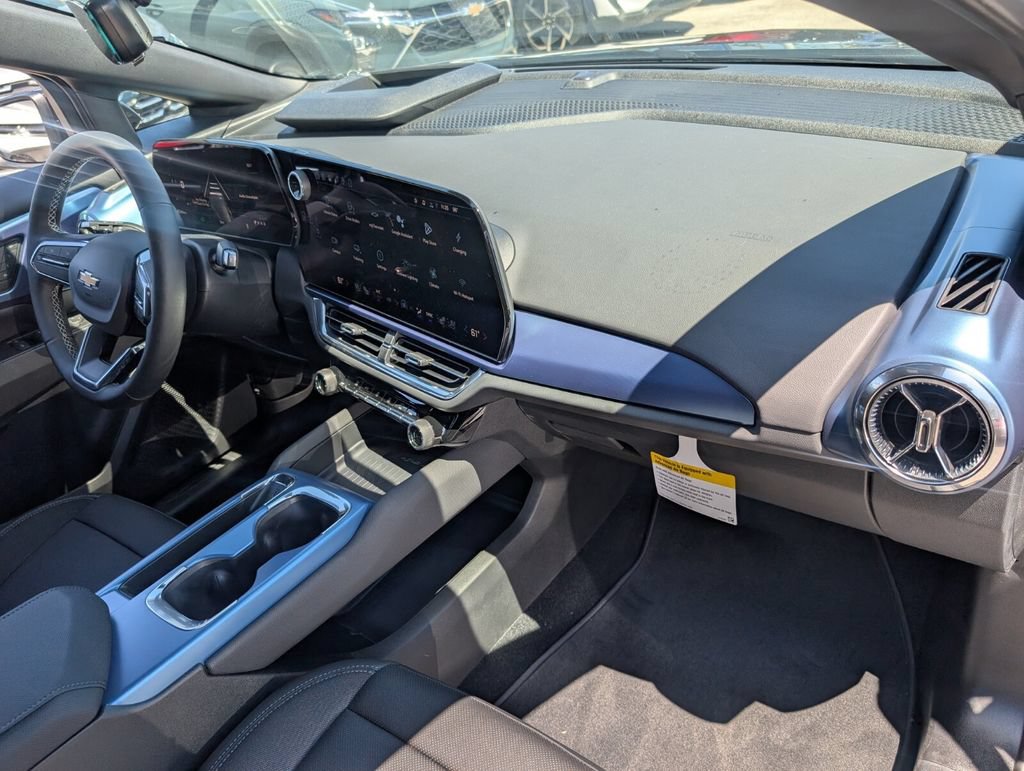 New 2026 Chevrolet Equinox EV LT w/ Convenience Package II FWD image 8