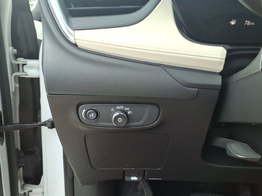 Used 2024 Buick Encore GX Avenir w/ Avenir Convenience Package AWD/4WD image 13