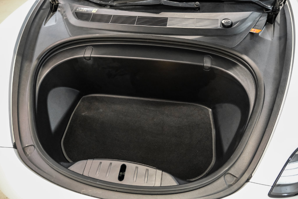 Used 2018 Tesla Model 3 Long Range RWD image 40