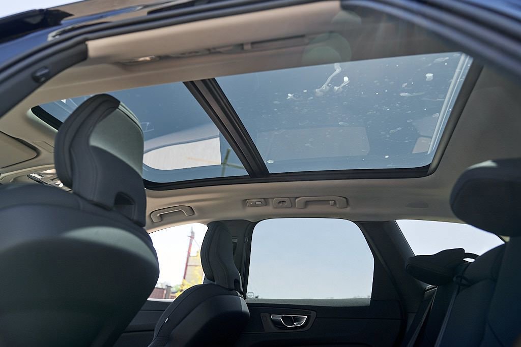 New 2026 Volvo XC60 T8 Plus w/ Climate Package AWD/4WD image 22