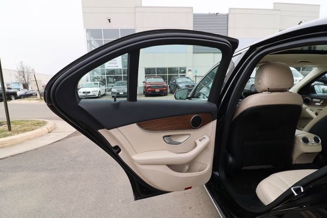 Used 2019 Mercedes-Benz C 300 4MATIC Sedan image 43