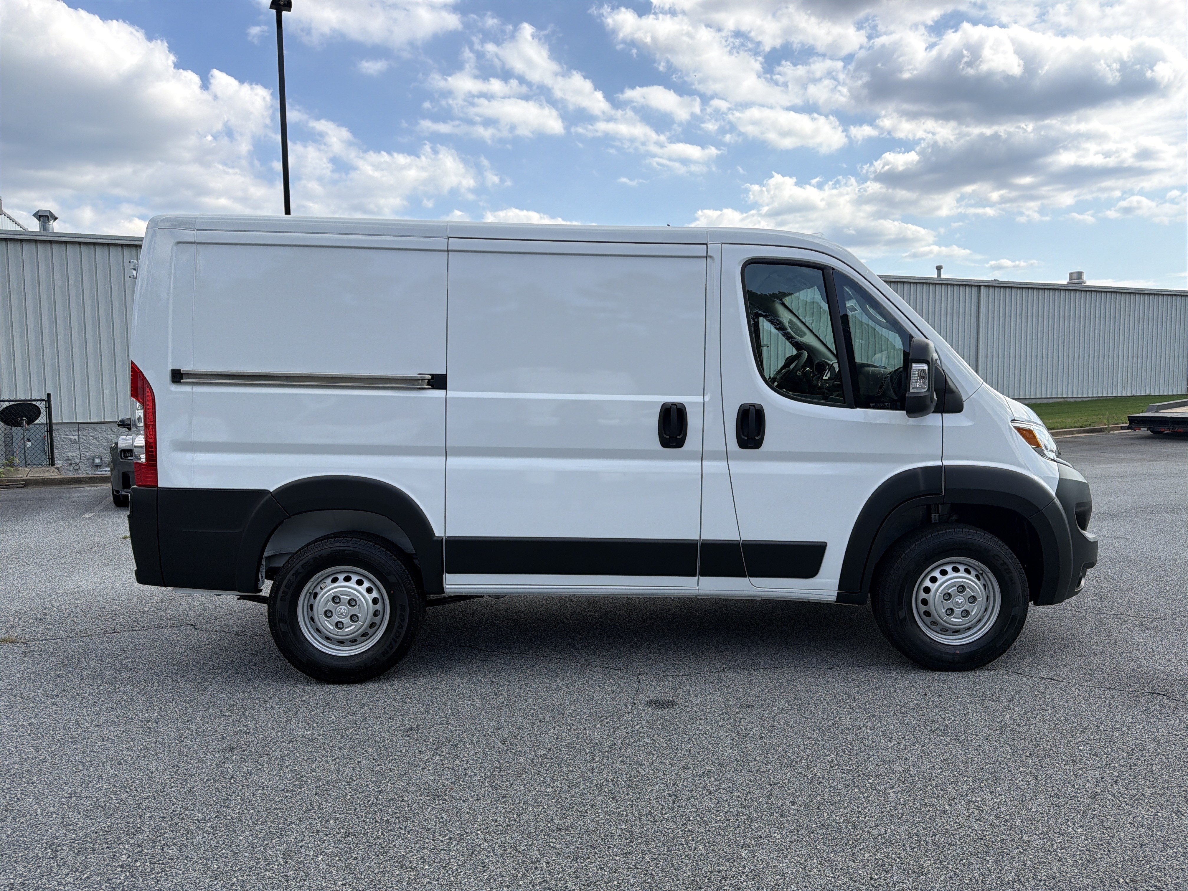 New 2026 RAM ProMaster 1500 w/ Convenience Group FWD image 9
