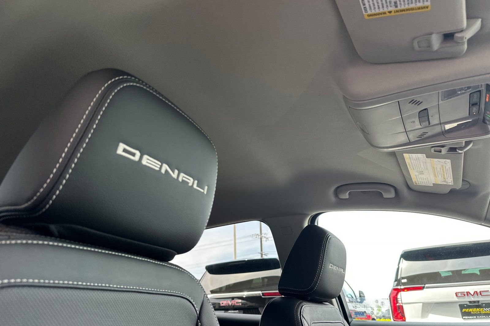 Certified 2024 GMC Terrain Denali w/ Denali Premium Package image 21