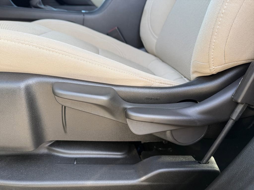 Used 2024 Chevrolet Traverse LS image 16