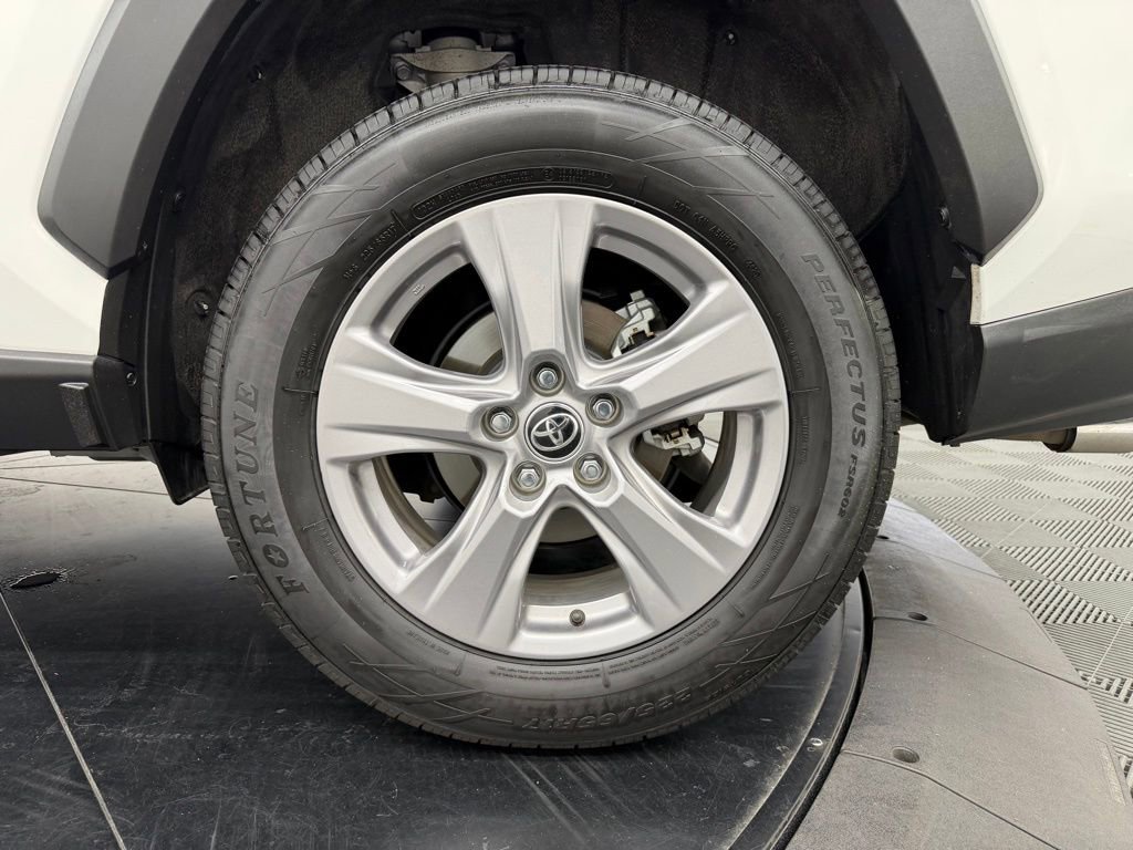 Certified 2025 Toyota RAV4 XLE w/ Convenience Package image 14
