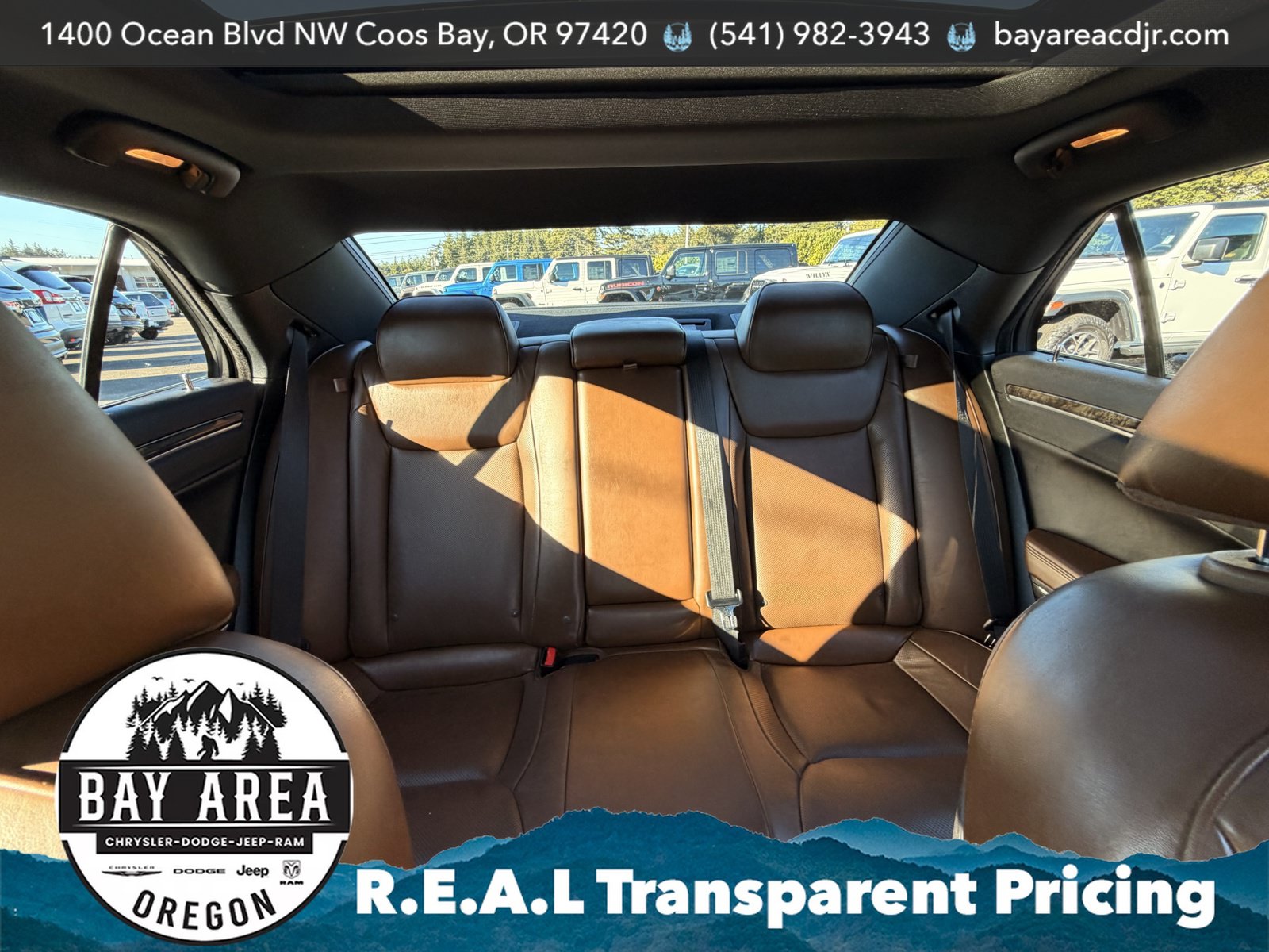 Used 2019 Chrysler 300 Limited w/ Light Group RWD image 18