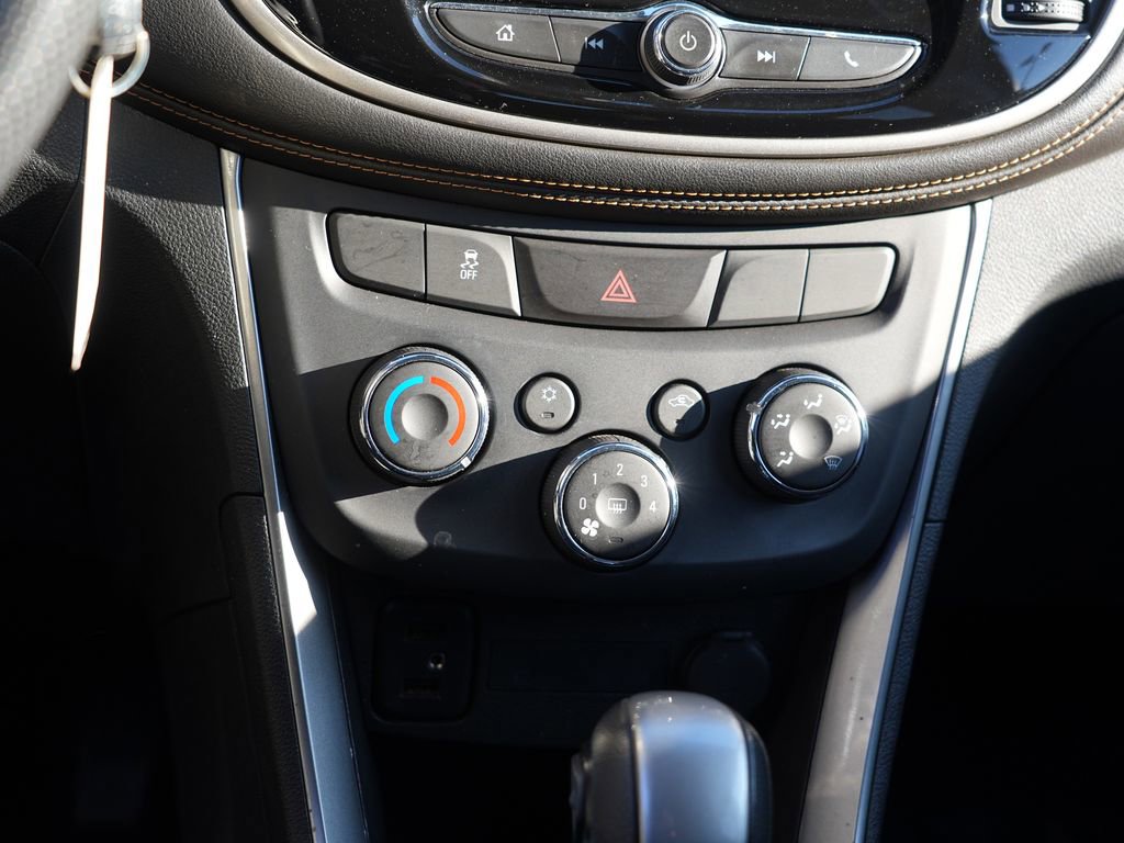 Used 2017 Chevrolet Trax LT image 25