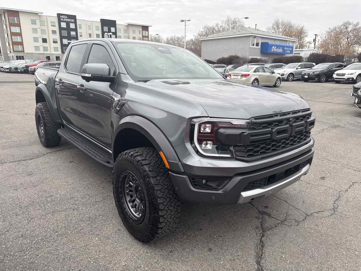 Used 2025 Ford Ranger Raptor image 4