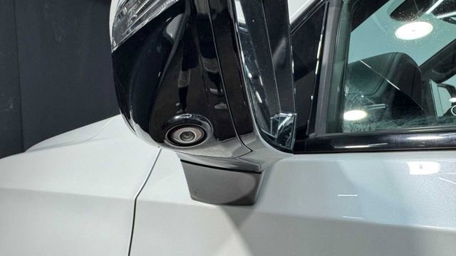 Used 2021 Chevrolet Tahoe RST w/ Luxury Package image 12