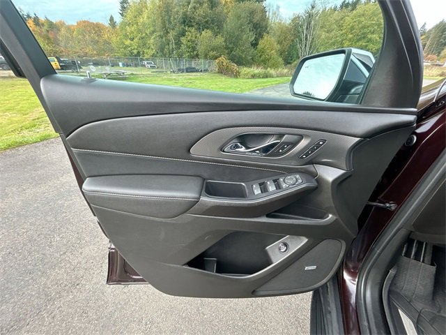 Certified 2022 Chevrolet Traverse Premier w/ LPO, Floor Liner Package image 23