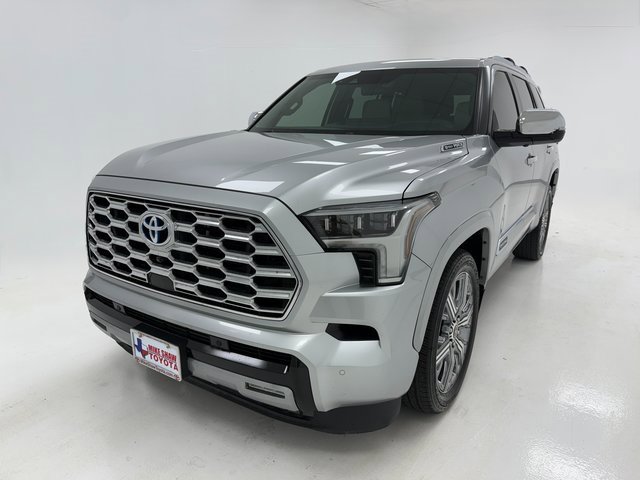 Used 2024 Toyota Sequoia Capstone image 4