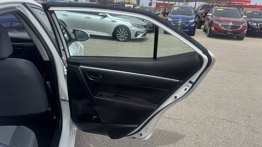 Used 2016 Toyota Corolla L image 22