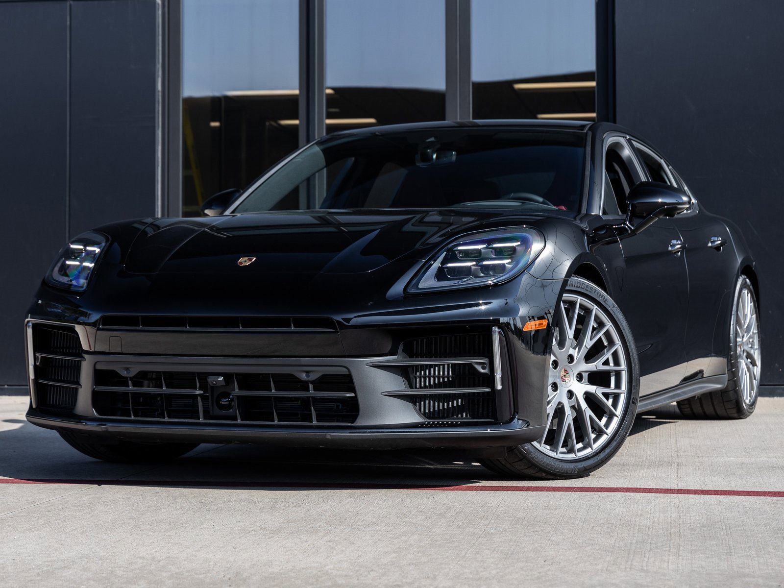 New 2025 Porsche Panamera