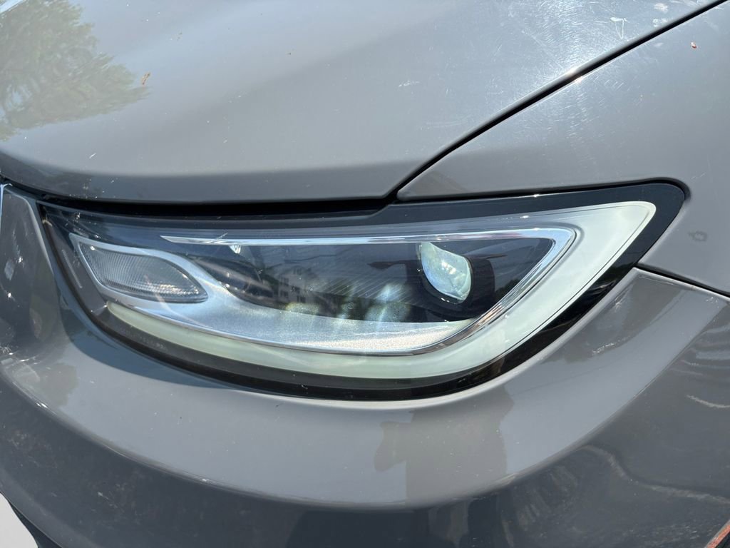 Certified 2023 Chrysler Pacifica Limited image 23