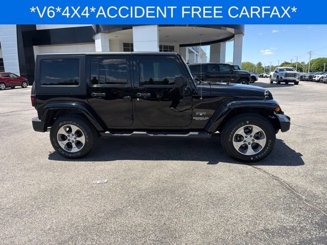 Used 2017 Jeep Wrangler Unlimited Sahara w/ Connectivity Group AWD/4WD image 11