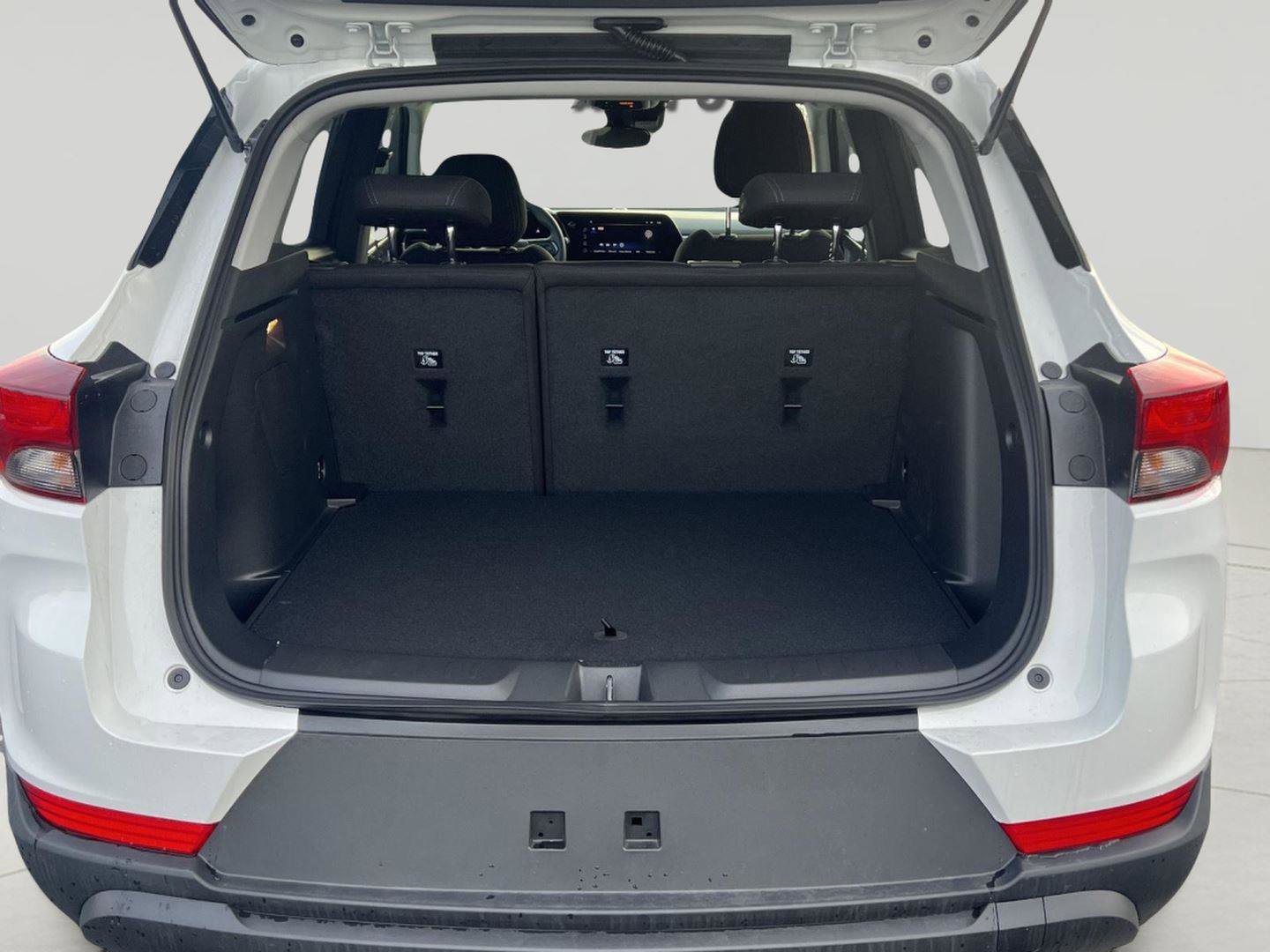 New 2026 Chevrolet TrailBlazer LS w/ LS Convenience Package FWD image 9