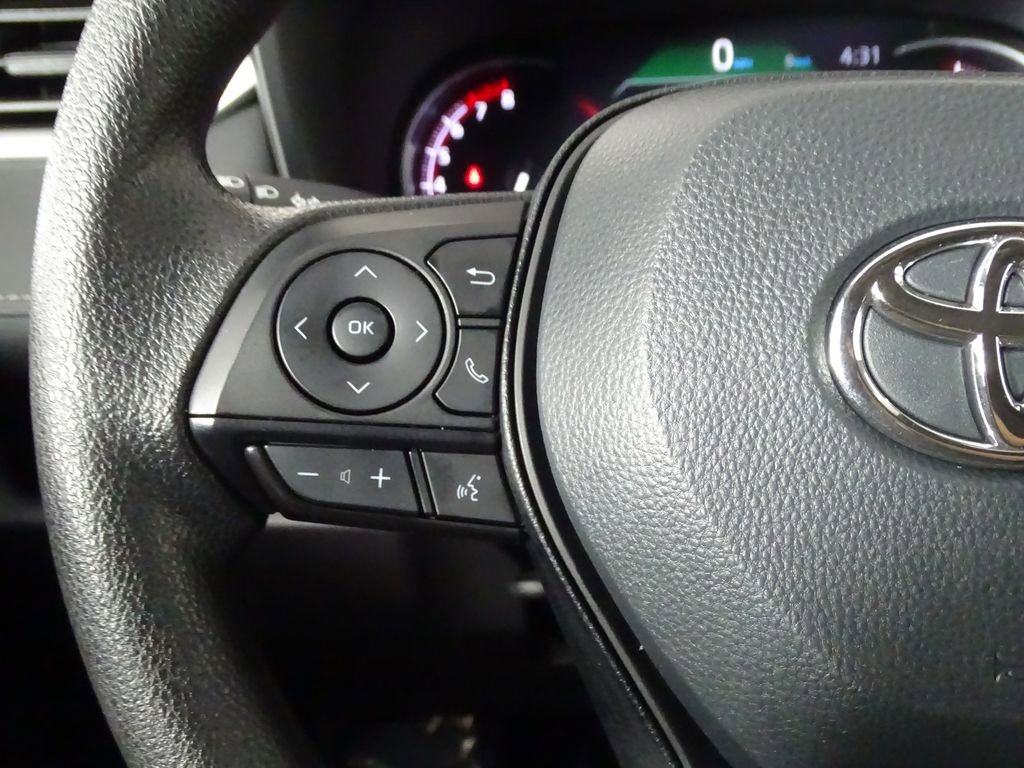 Used 2024 Toyota RAV4 LE image 21