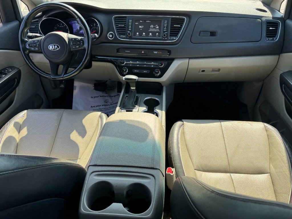 Used 2021 Kia Sedona EX FWD image 12