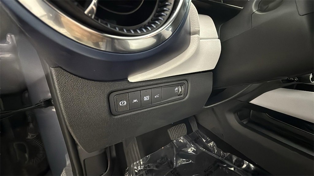 Used 2025 Chevrolet Equinox EV LT image 26