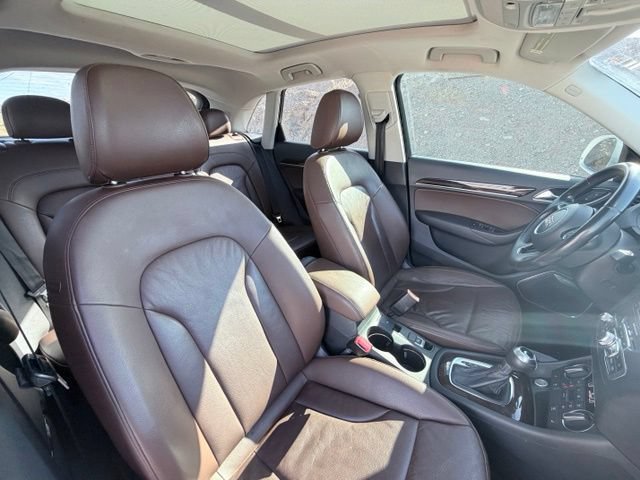 Used 2016 Audi Q3 2.0T Prestige AWD/4WD image 32