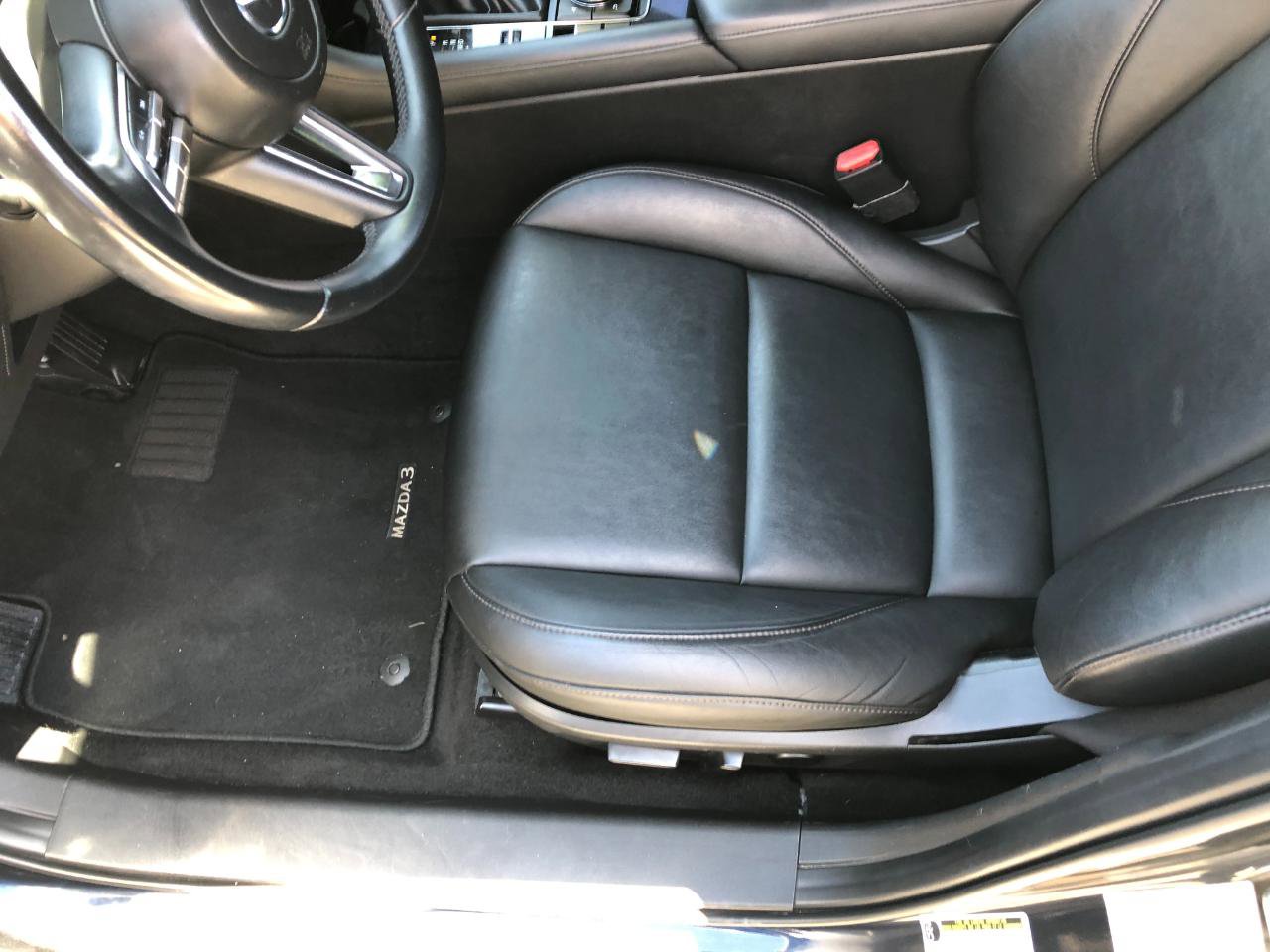 Used 2019 MAZDA MAZDA3 AWD Hatchback w/ Preferred Pkg image 12