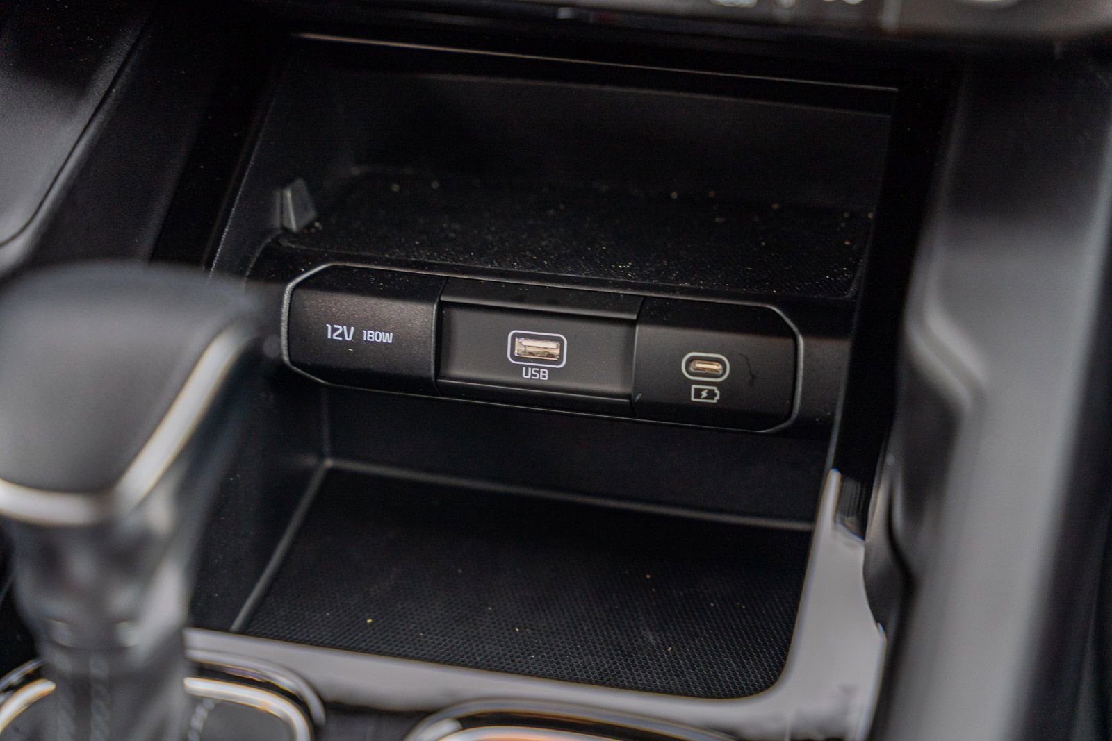 Used 2025 Kia Telluride LX image 32