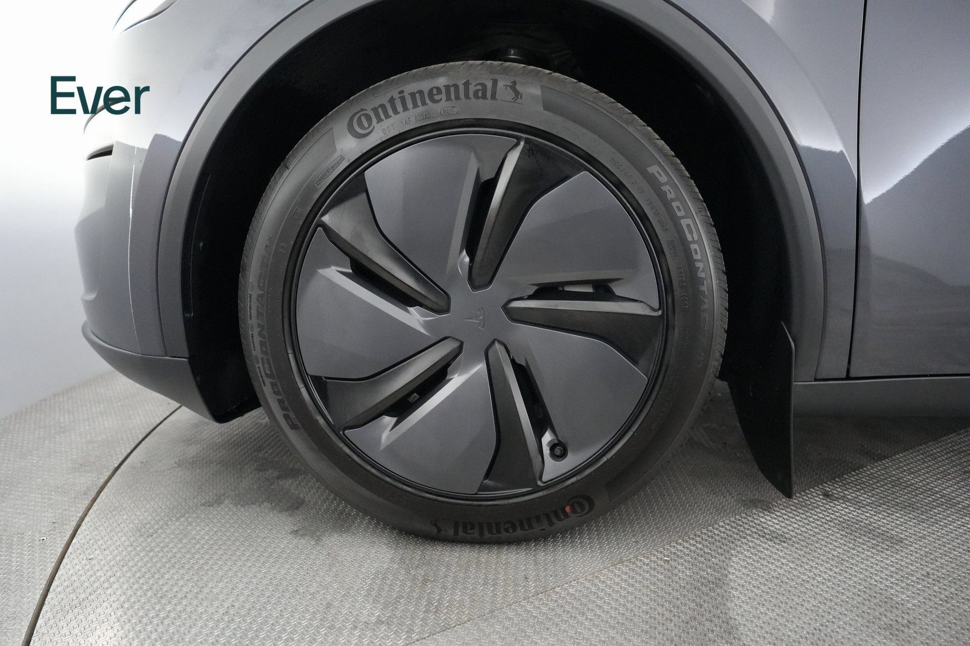 Used 2026 Tesla Model Y Long Range RWD image 18