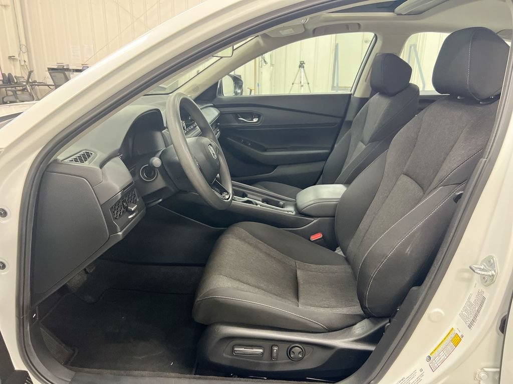 Used 2024 Honda Accord EX image 19