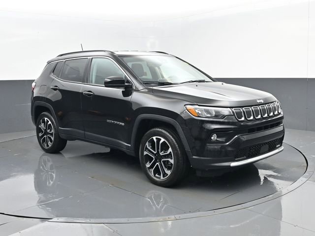 Used 2022 Jeep Compass Limited image 3