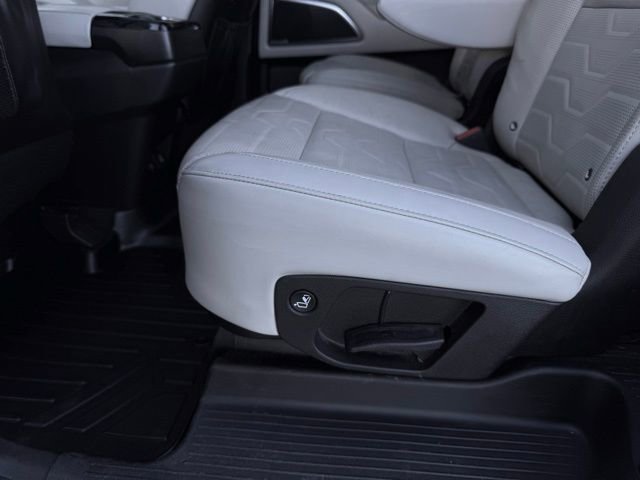 Used 2021 Kia Telluride SX w/ SX Prestige Package image 27