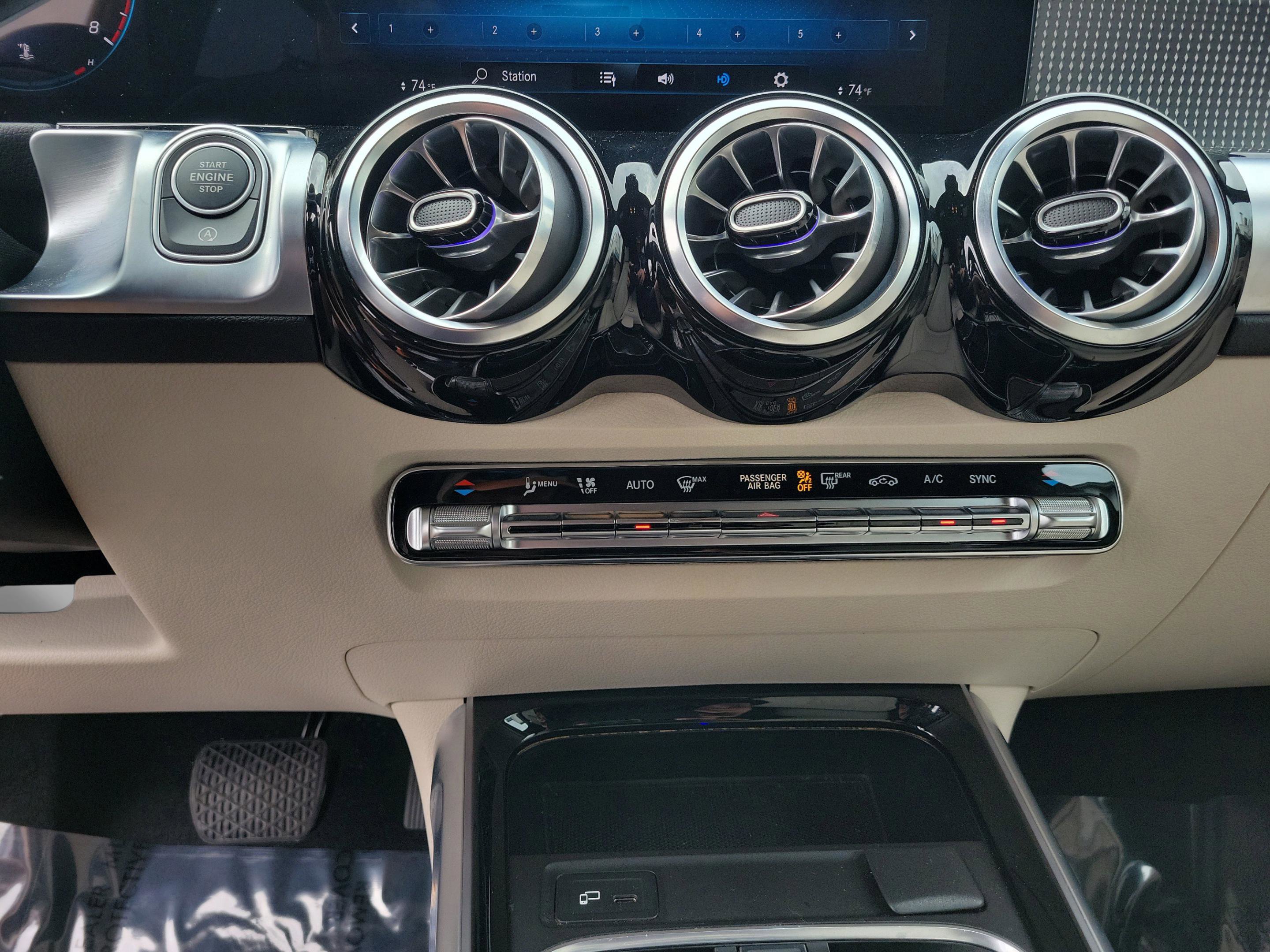 Certified 2023 Mercedes-Benz GLB 250 image 27