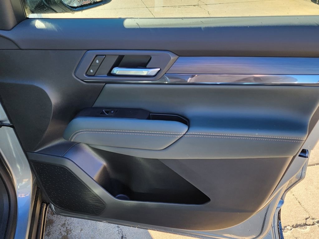 New 2026 GMC Terrain AT4 w/ Convenience Package III image 38