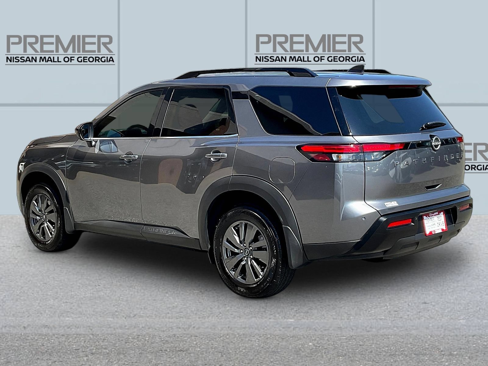New 2026 Nissan Pathfinder SV w/ Cargo Package FWD image 3