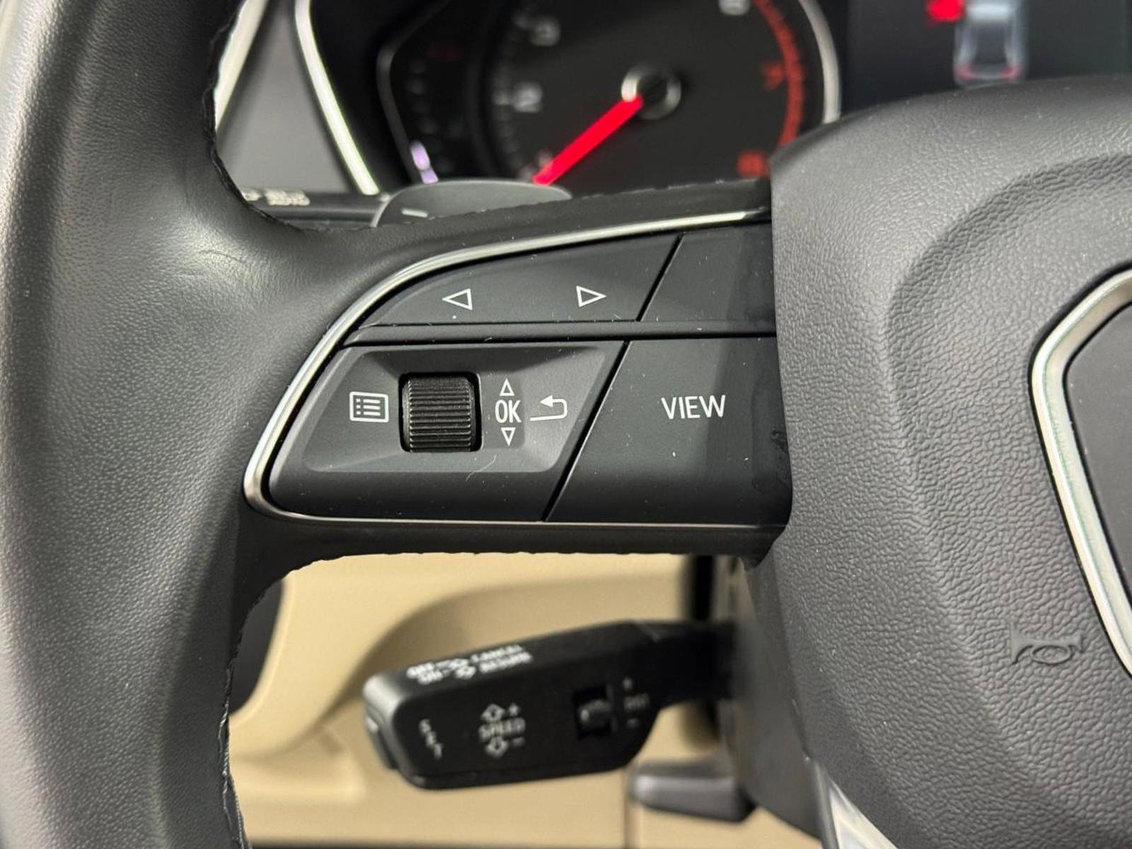 Used 2023 Audi Q5 2.0T Premium w/ Convenience Package image 31