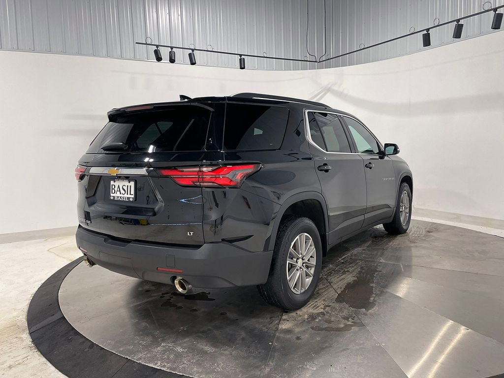 Used 2023 Chevrolet Traverse LT image 11