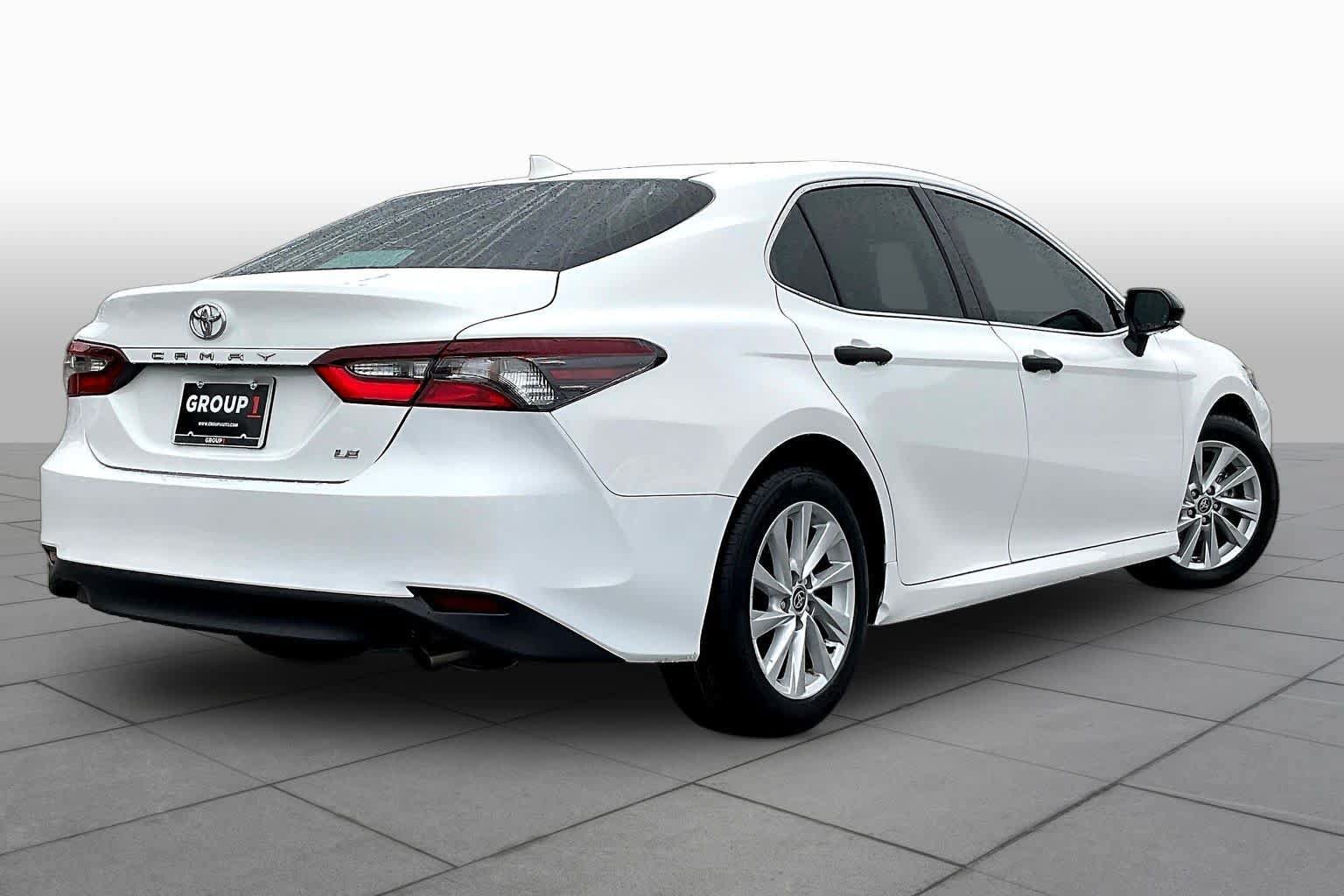 Used 2024 Toyota Camry LE w/ Convenience Package FWD image 13