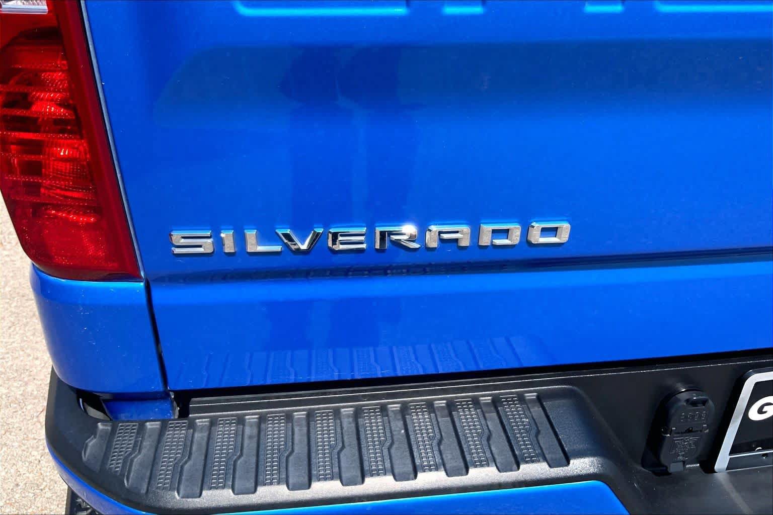 Used 2025 Chevrolet Silverado 1500 Custom AWD/4WD image 10