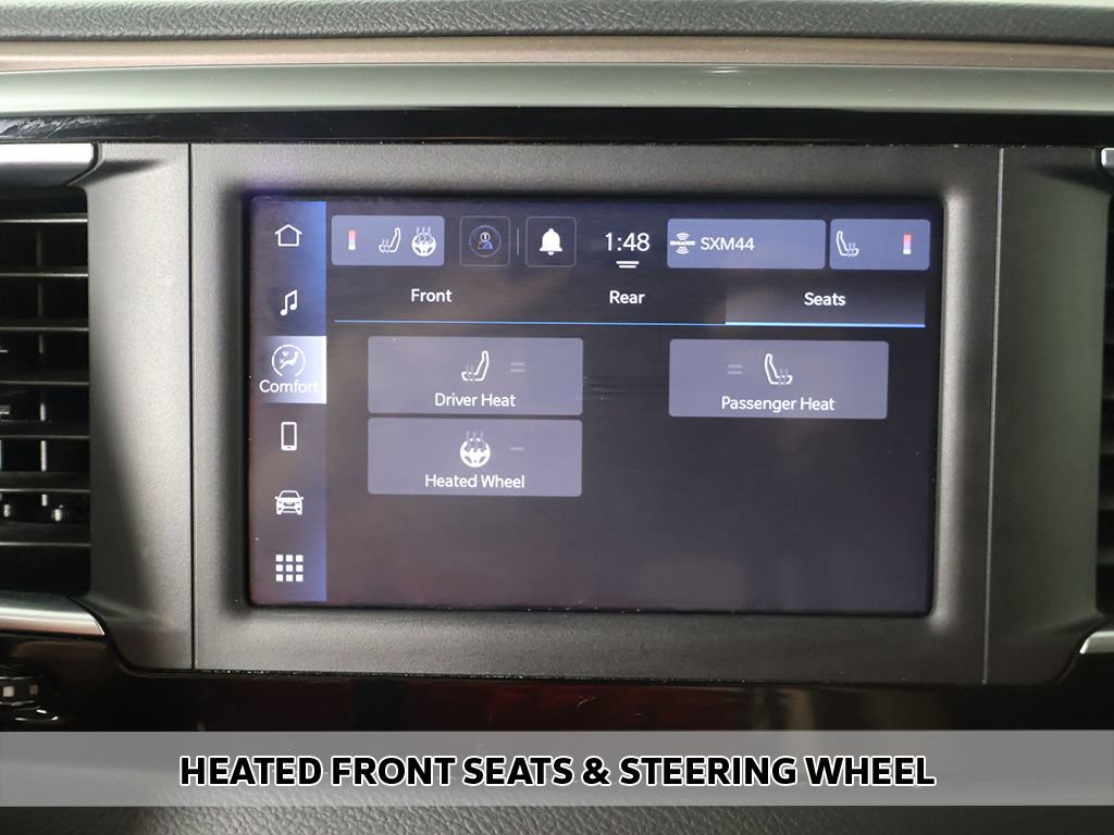 Used 2023 Chrysler Voyager LX image 4