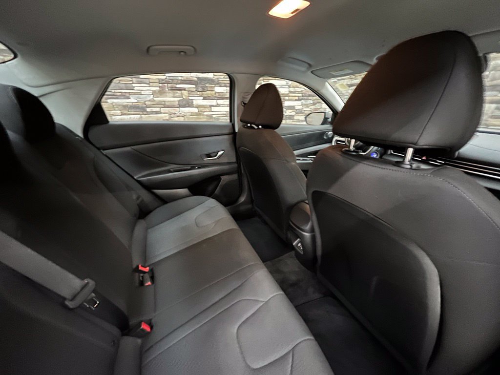 Certified 2024 Hyundai Elantra SE FWD image 41