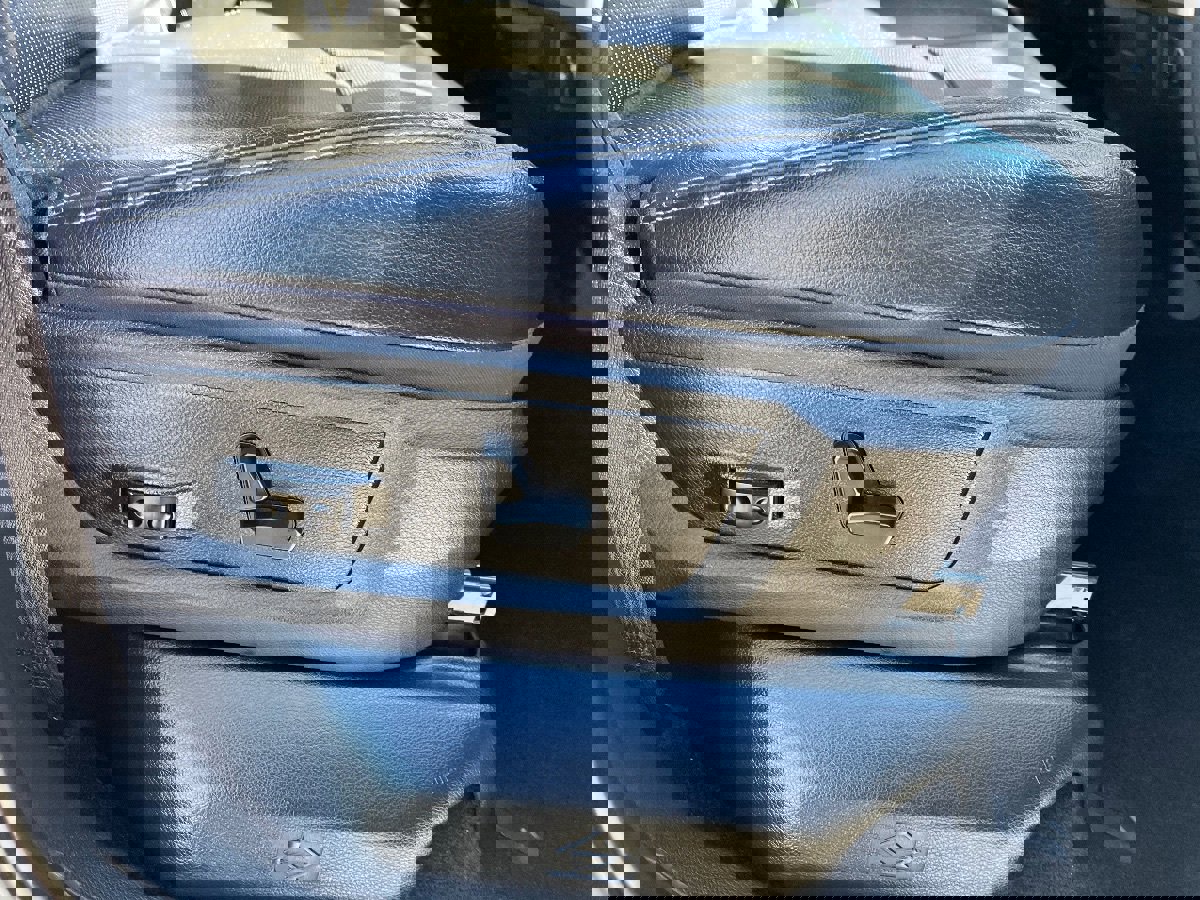 Used 2017 RAM 1500 Laramie RWD image 36