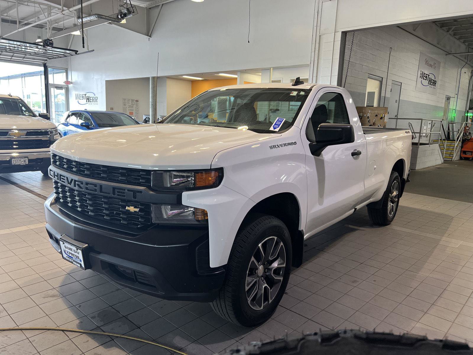 Used 2020 Chevrolet Silverado 1500 W/T w/ WT Value Package AWD/4WD image 4