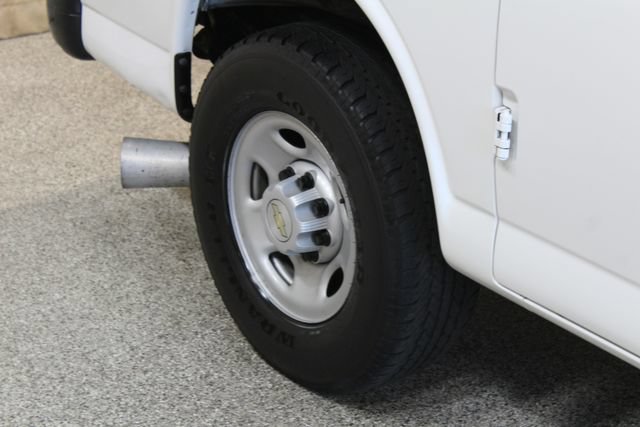 Used 2008 Chevrolet Express 3500 RWD image 23