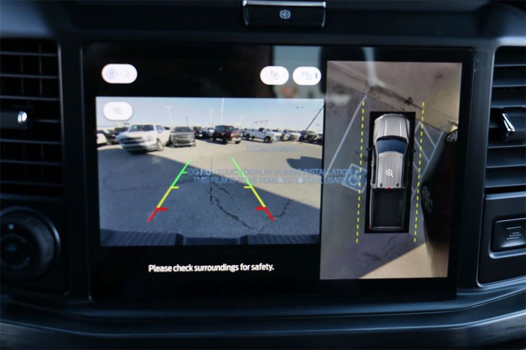 New 2026 Ford F350 Lariat w/ Black Appearance Package image 17