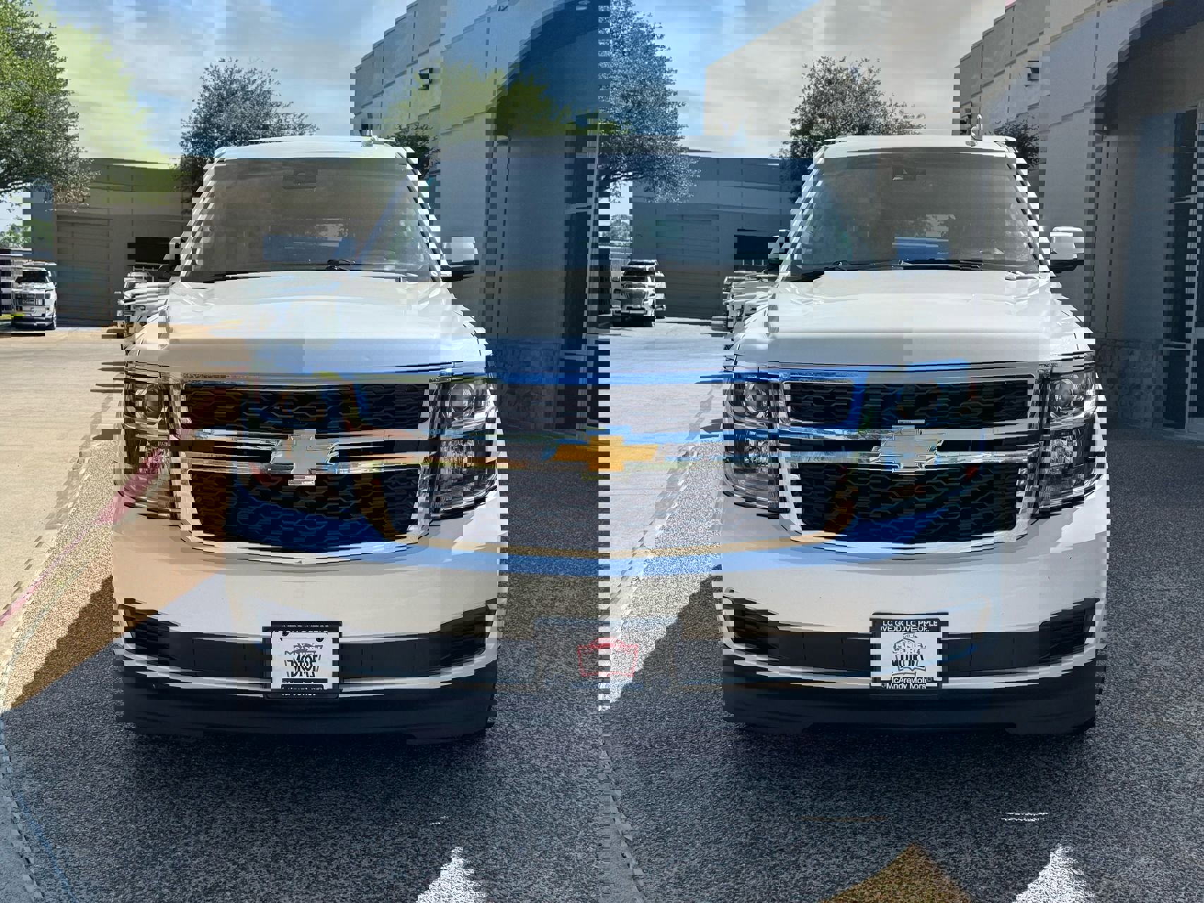 Used 2018 Chevrolet Suburban LT image 5