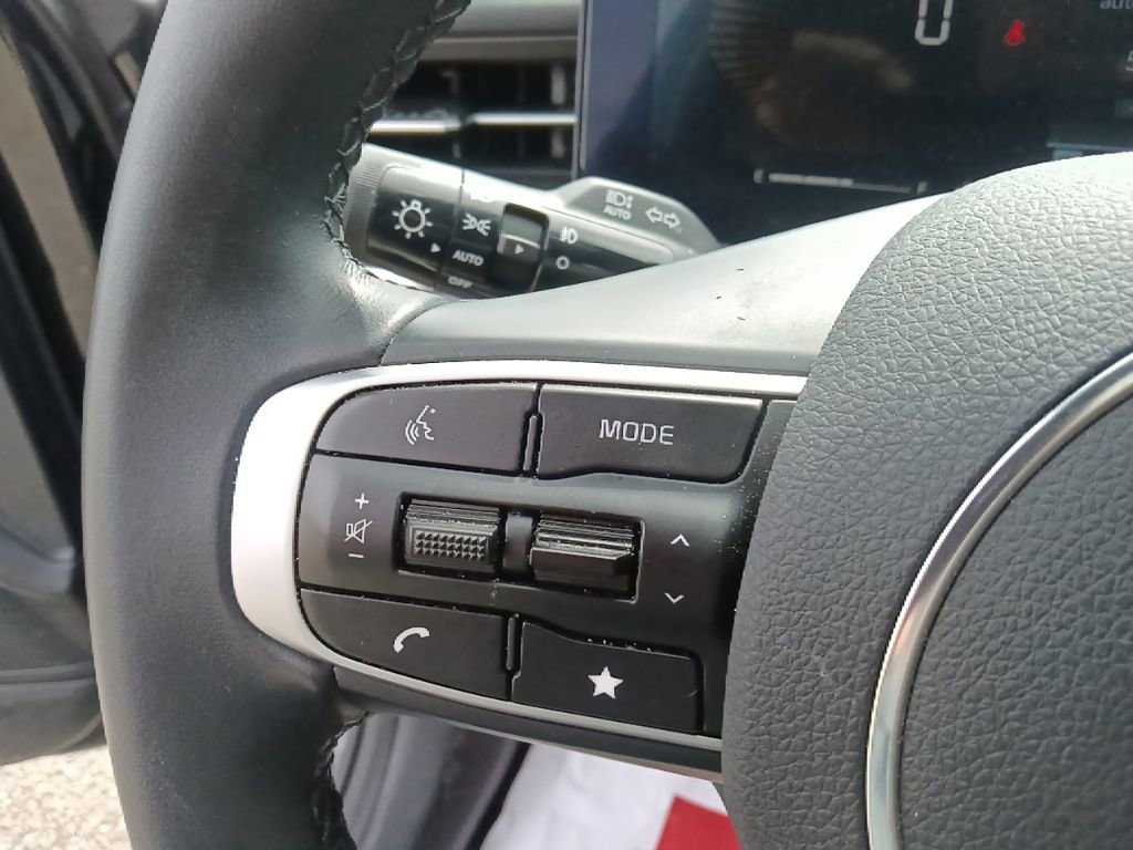 Used 2025 Kia K5 GT-Line image 18
