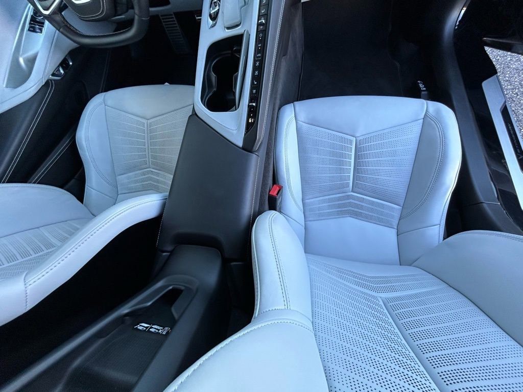 Used 2025 Chevrolet Corvette Stingray Premium Cpe w/ 3LT image 49