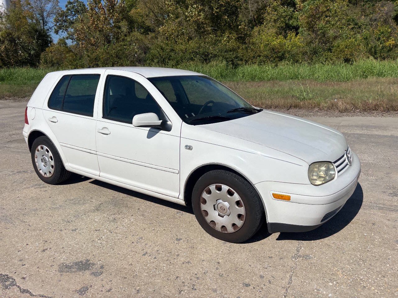 Used 2006 Volkswagen Golf GL FWD image 1