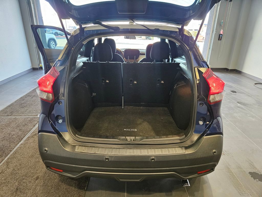 Used 2020 Nissan Kicks SV w/ Exterior Package image 15